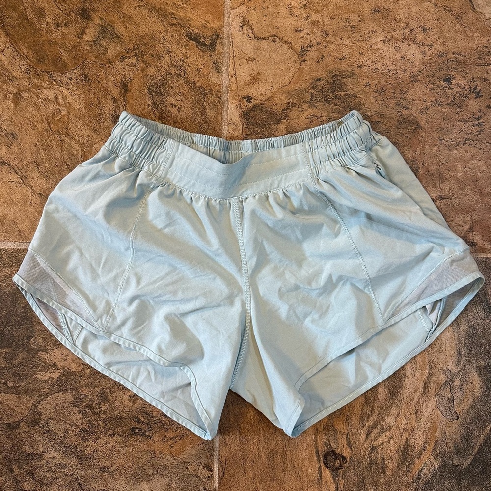 Lululemon Hotty Hot Low-Rise Women Shorts - Picture 2 of 6